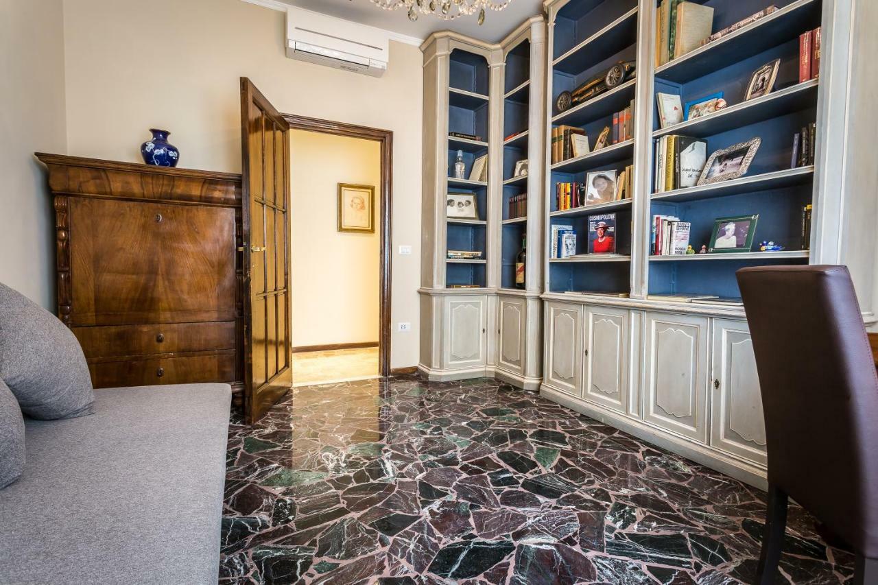 Ferrhouse Charm In Florence Two Lifts Eksteriør bilde